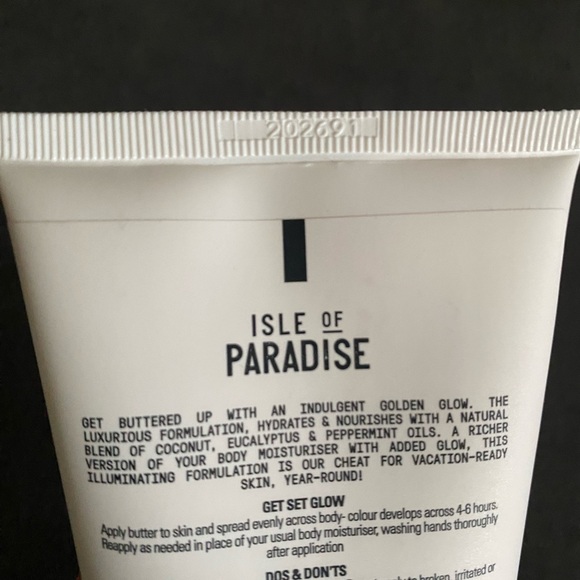 Isle of Paradise Hello Bronzed Glow by Isle of Paradise, 6.76  oz Self Tanning Water - Dark main image 1